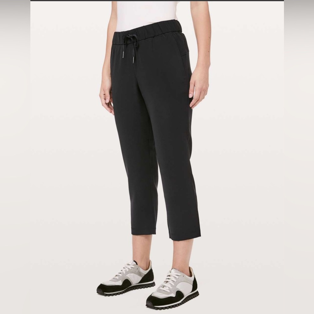 Lululemon On The Fly Crop Pants Size 2